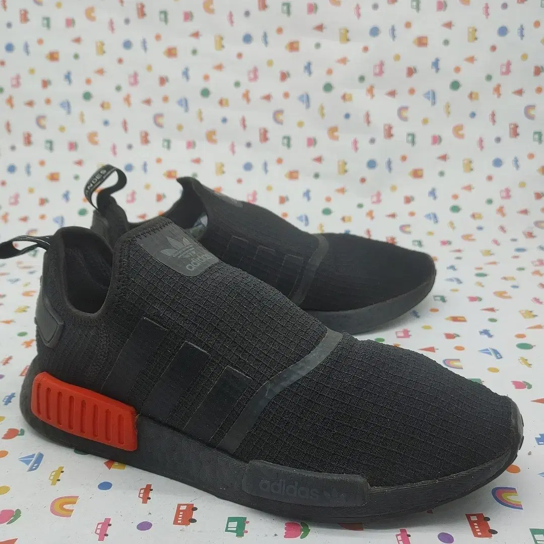 아디다스 NMD R1 남성운동화275_